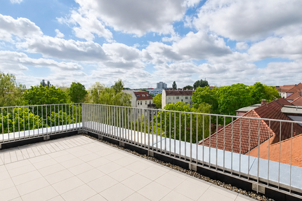 Wohnung Berlin Lichtenberg - 2 Zimmer, 64 m&sup2;, 1.604&euro; | Angebot:27082678