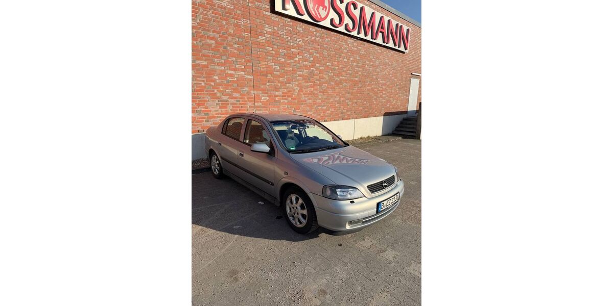 Opel Astra 115.000 km 2.800 &euro; Berlin 12681