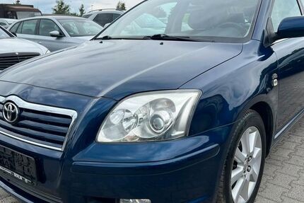 Toyota Avensis 255.000 km 2.990 &euro; falkensee 14612