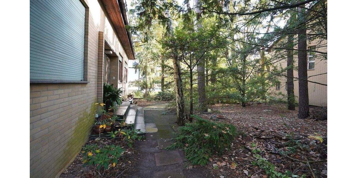 Hauptstadtmakler-Bezugsfreies Anwesen im Bungalowstil 7 zimmer