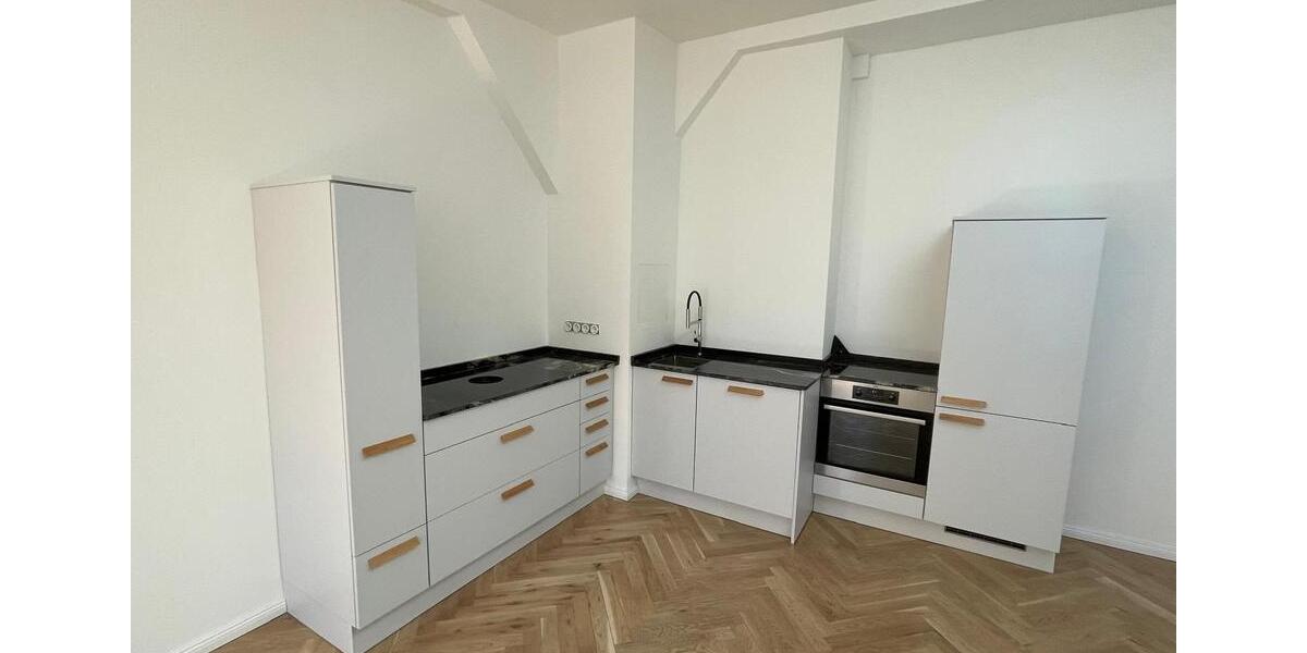 Dachgeschoßwohnung Berlin Tempelhof-Schöneberg - 3 Zimmer, 95 m&sup2;, 2.300&euro; | Angebot:26443460