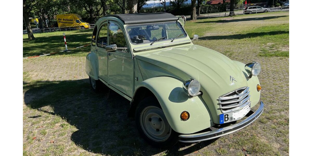 Citroen 2 CV 60.000 km 10.350 &euro; Berlin 10587