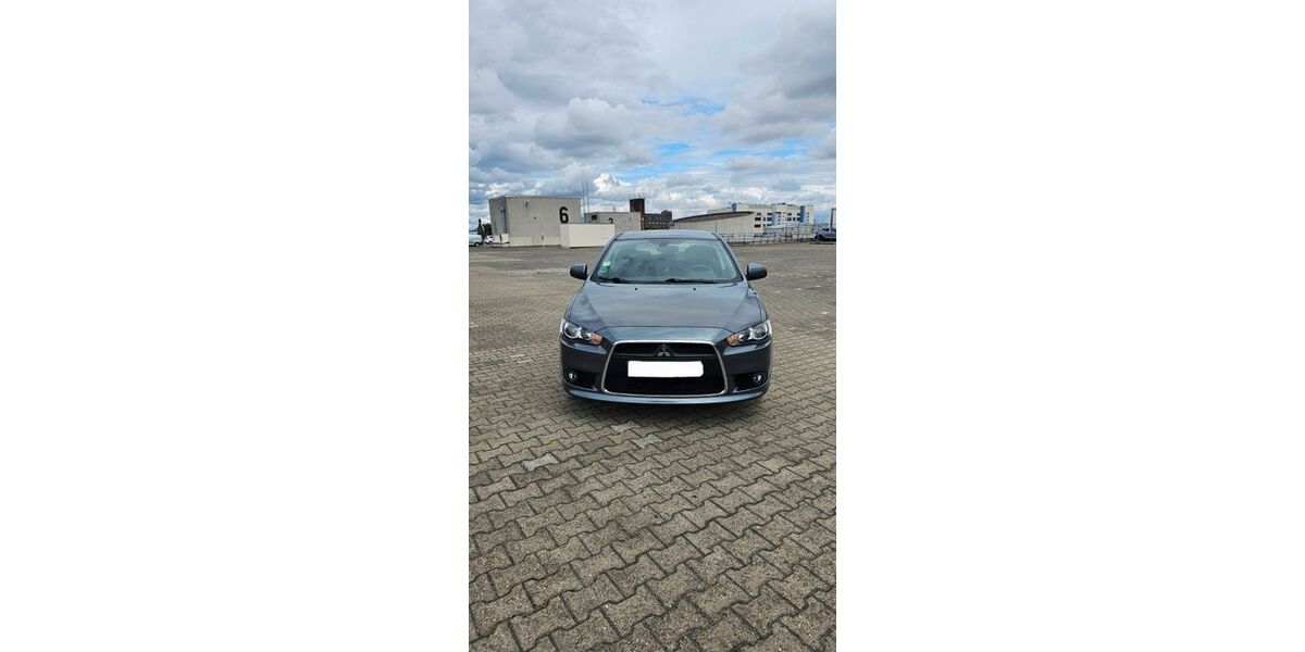 Mitsubishi Lancer 87.000 km 6.900 &euro; Berlin 13357