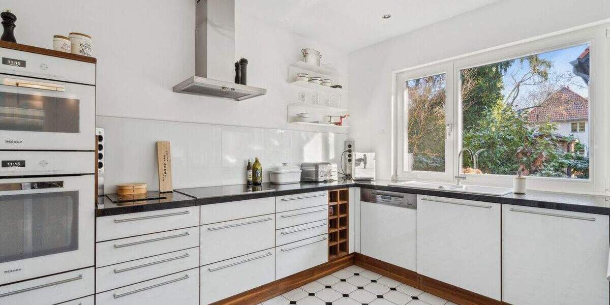 Einfamilienhaus Berlin Nikolassee - 6 Zimmer, 241 m&sup2;, 2.150.000&euro; | Angebot:25781611