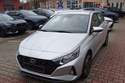 Hyundai i20 33.319 km 16.500 &euro; Berlin 12359