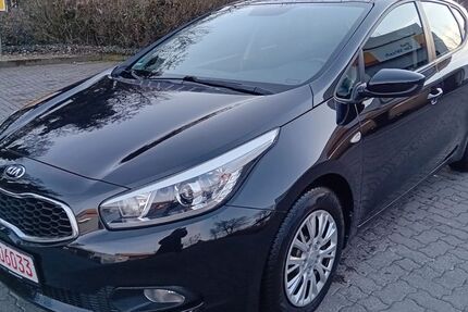 Kia ceed / Ceed 60.000 km 9.199 &euro; Fredersdorf-Vogelsdorf bei Berlin 15370