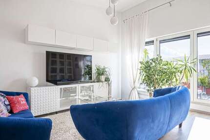 Haus Berlin Lichtenberg - 6 Zimmer, 156 m&sup2;, 2.450&euro; | Angebot:25416902