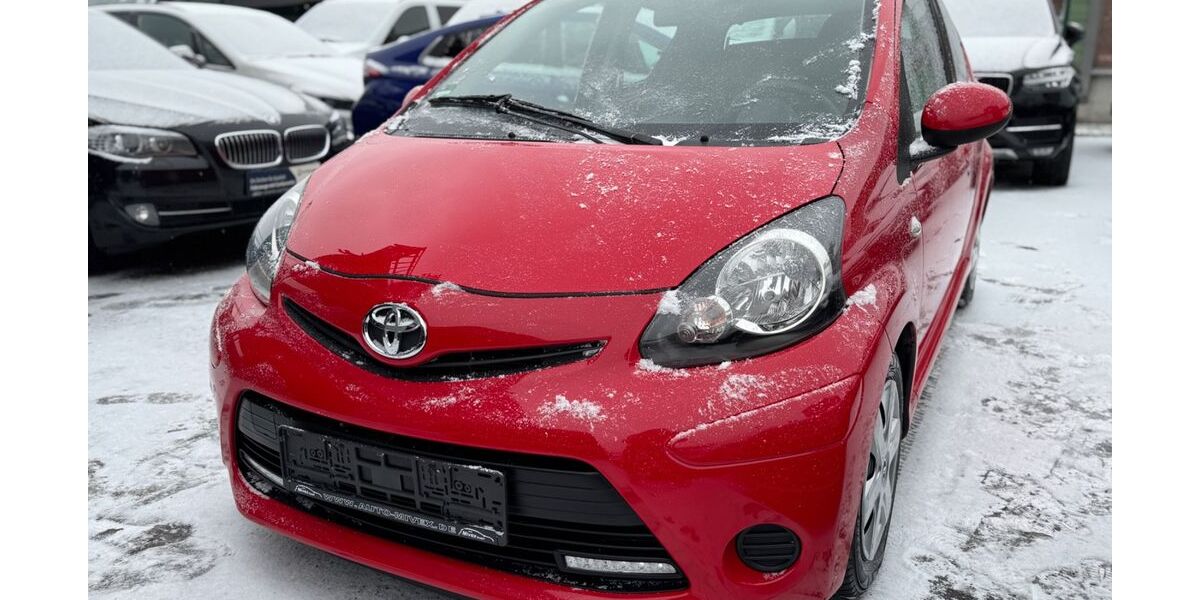 Toyota Aygo (X) 51.000 km 6.600 &euro; Berlin, BRITZ 12347
