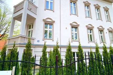 Wohnung Berlin Zehlendorf - 2 Zimmer, 83 m&sup2;, 1.195&euro; | Angebot:27305410