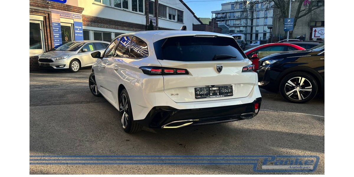 Peugeot 308 Allure EAT8*NAV*Carplay*LED*360°*Cockpit* 150.000 km 17.990 &euro; Berlin 13187