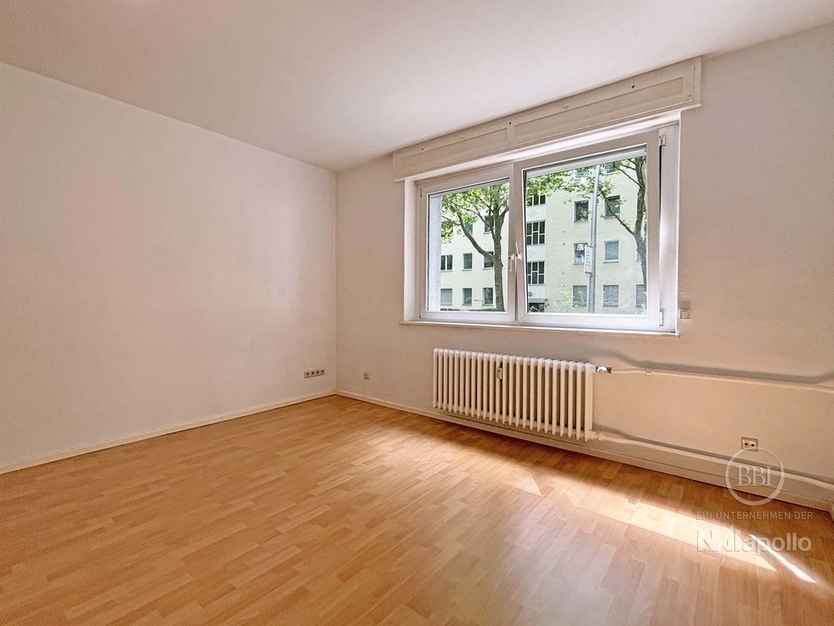 PRAKTISCHE HOCHPARTERRE-WOHNUNG MIT GROSSEM BALKON IM BEGEHRTEN BAYERISCHEN VIERTEL! 2 zimmer