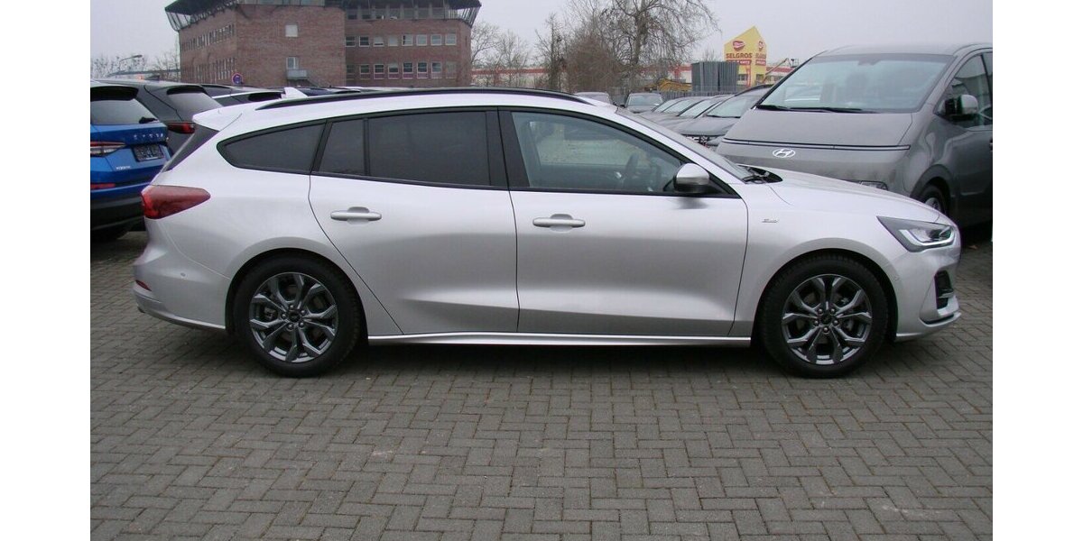 Ford Focus 1.5L TDCi ST-Line X ACC LED AHK HUD Bliss 12.043 km 24.980 &euro; Falkensee 14612