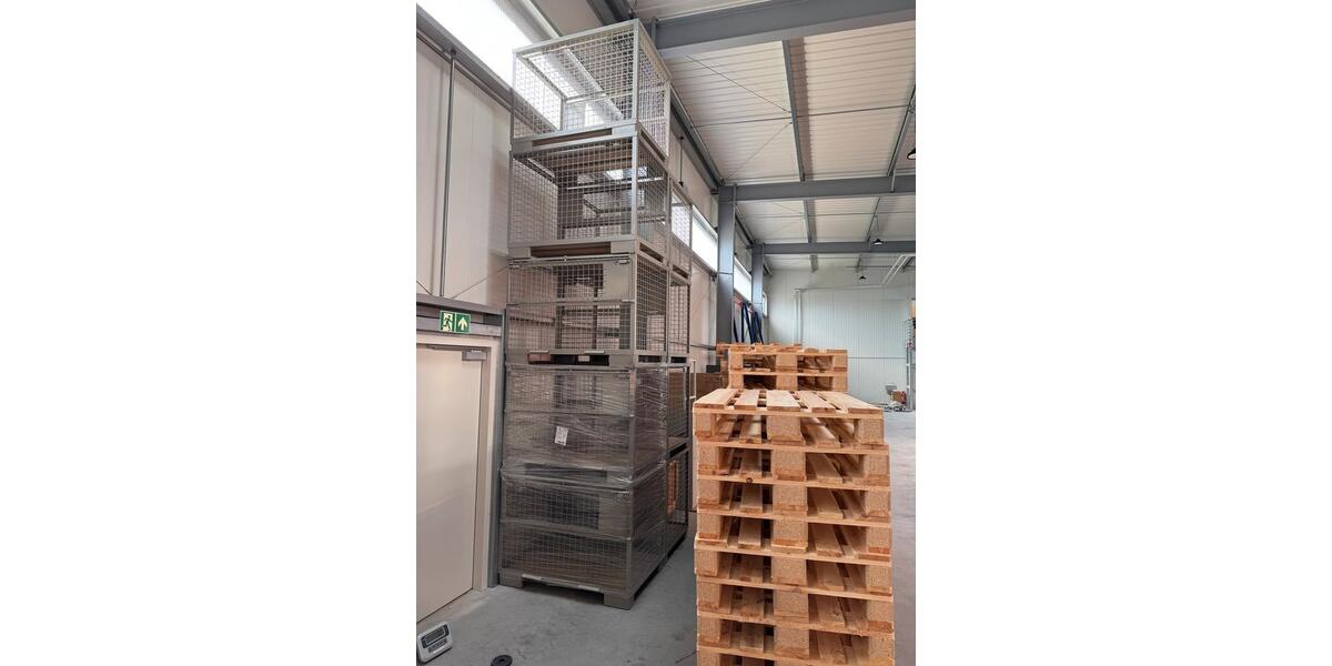 Lager für Paletten und Boxen zimmer