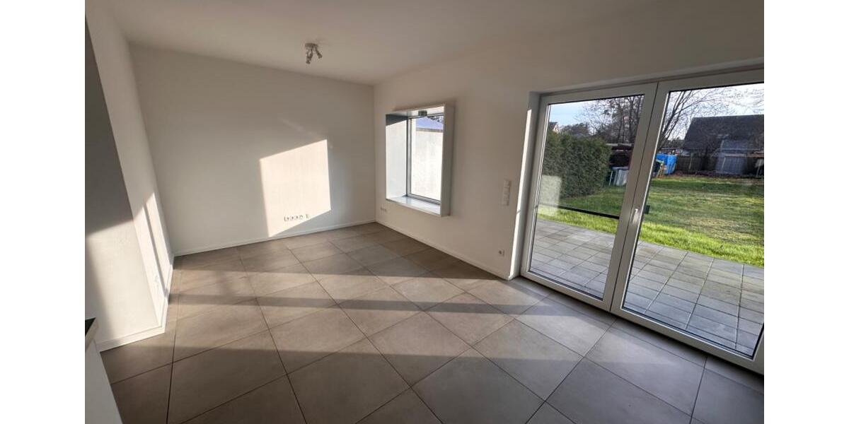 Etagenwohnung Brieselang - 4 Zimmer, 107 m&sup2;, 430.000&euro; | Angebot:25084066