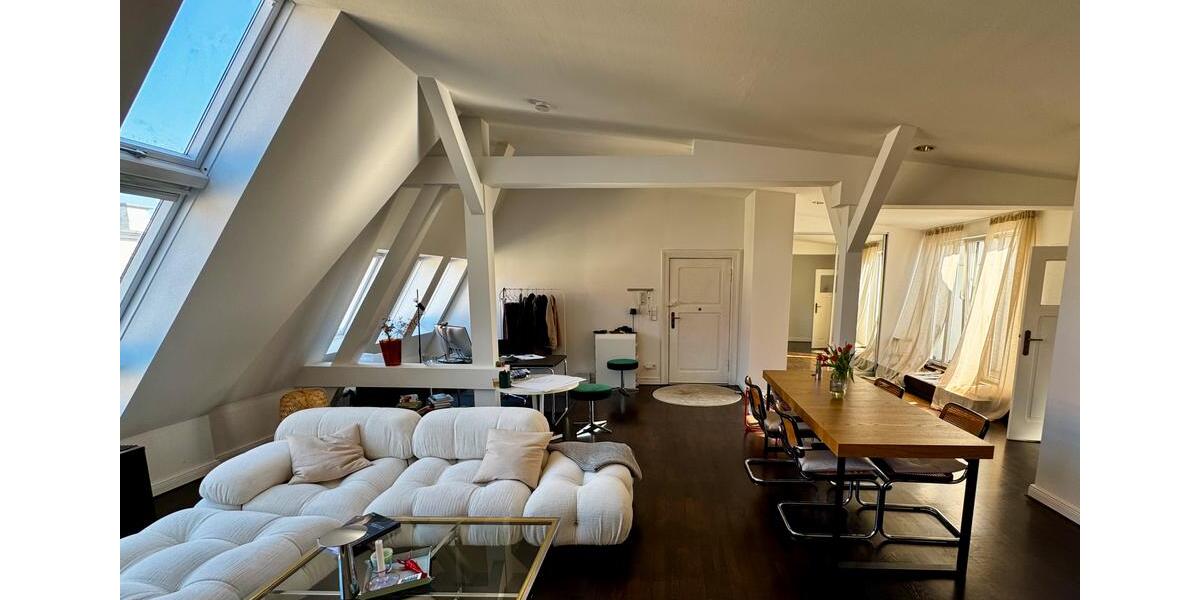 Dachgeschoßwohnung Berlin Charlottenburg-Wilmersdorf - 2 Zimmer, 106 m&sup2;, 1.600&euro; | Angebot:25979323