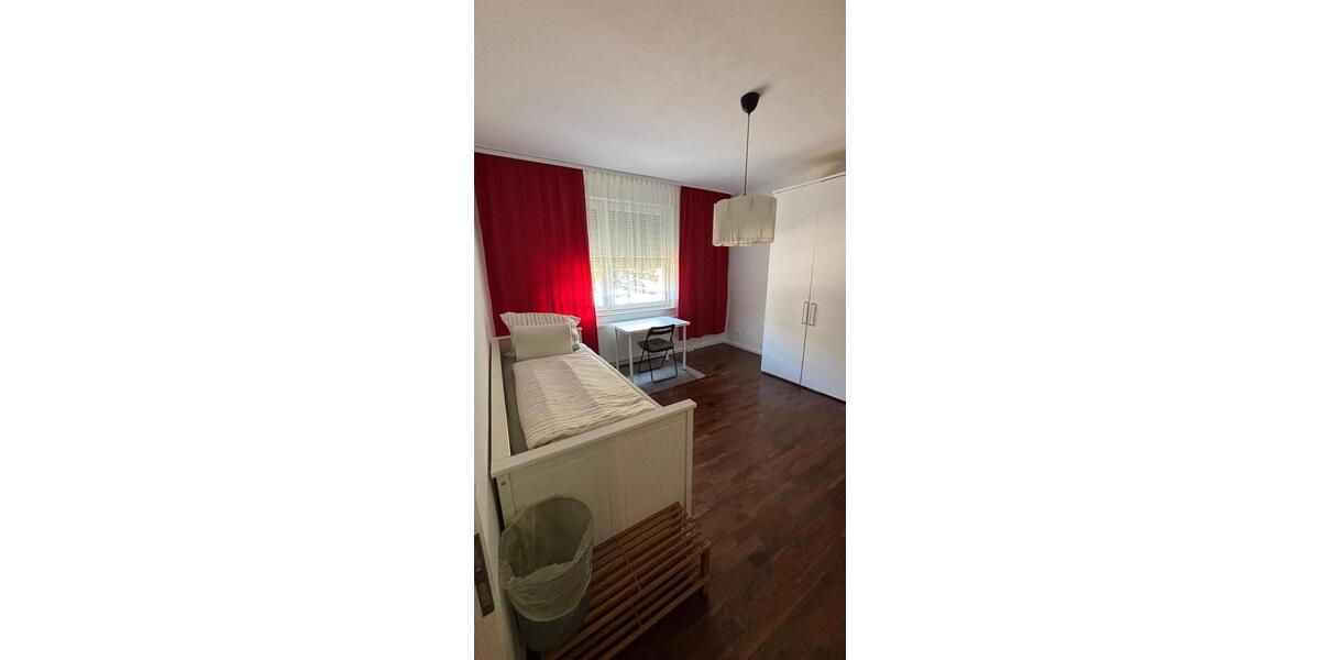 Etagenwohnung Berlin Reinickendorf - 1 Zimmer, 16 m&sup2;, 550&euro; | Angebot:25925224
