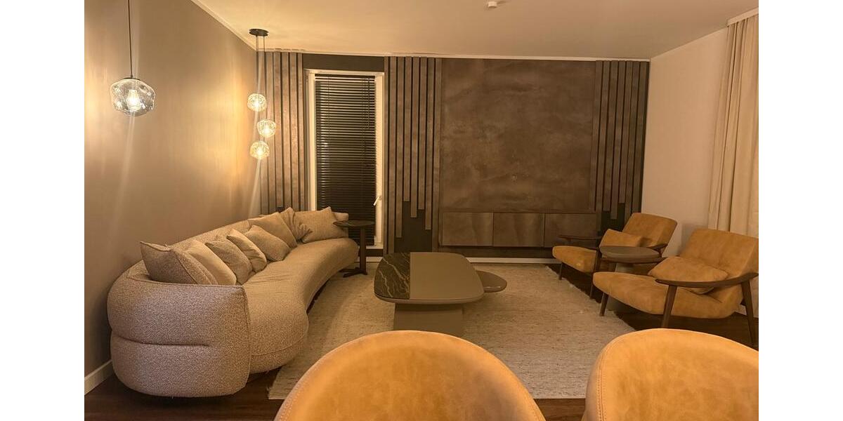 Doppelhaushälfte Schönefeld - 5 Zimmer, 180 m&sup2;, 3.400&euro; | Angebot:24984602