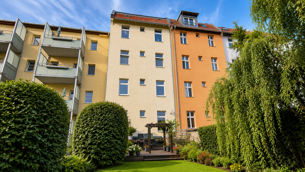 Berliner Altbau-MFH mit Entwicklungsreserve - Mehrfamilienhaus, Wohnhaus Berlin Reinickendorf | Angebot:26655539