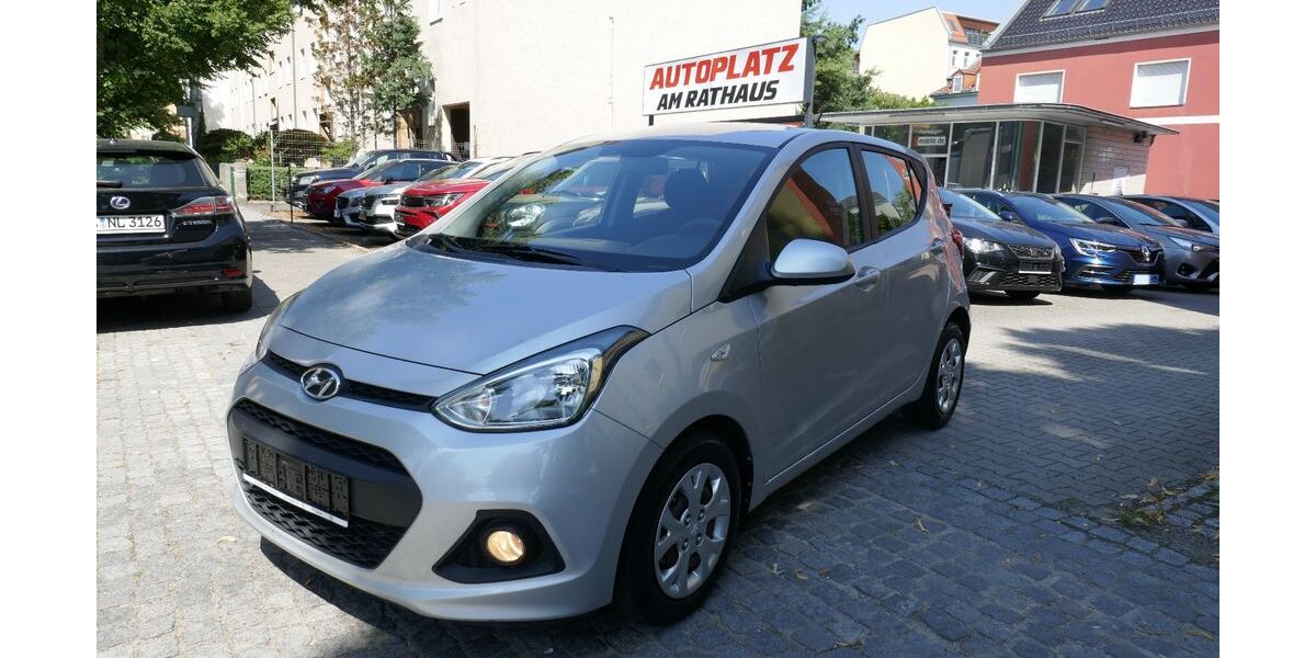 Hyundai i10 32.464 km 8.950 &euro; Berlin-Tempelhof 12105