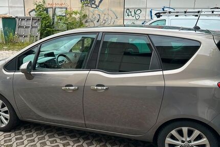 Opel Meriva 59.000 km 6.600 &euro; Berlin 10365