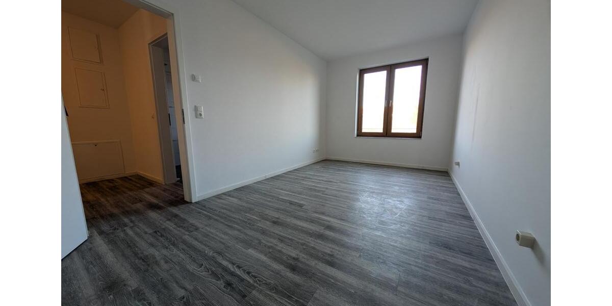 Etagenwohnung Ahrensfelde - 2 Zimmer, 73 m&sup2;, 900&euro; | Angebot:25891634