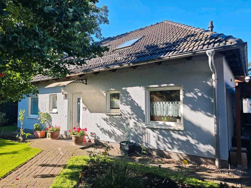 2 Raum Einliegerwohnung zimmer