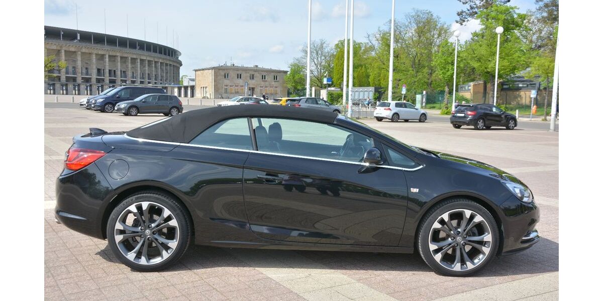 Opel Cascada 53.400 km 17.750 &euro; Berlin 13581