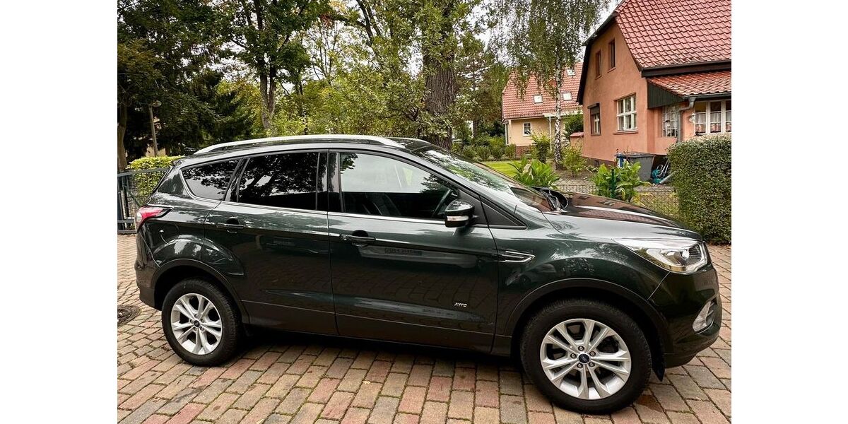 Ford Kuga 45.000 km 12.000 &euro; Berlin 12557