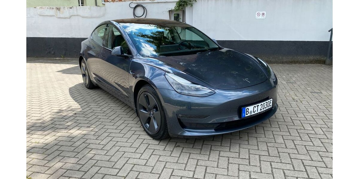 Tesla Model 3 14.000 km 31.300 &euro; Berlin 12347