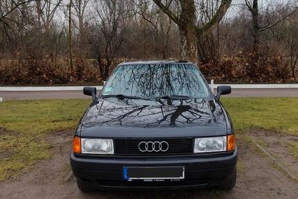 Audi 80 152.000 km 2.800 &euro; Berlin 10437