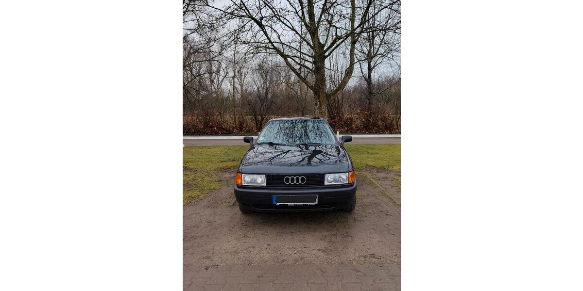 Audi 80 152.000 km 2.800 &euro; Berlin 10437