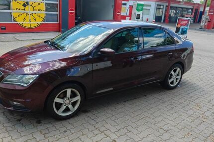 Seat Toledo 120.000 km 6.300 &euro; berlin 10249