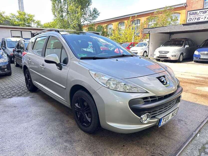 Peugeot 207 142.000 km 3.250 € Berlin 13403