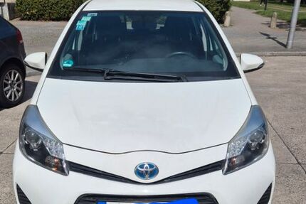 Toyota Yaris 119.480 km 8.600 &euro; Berlin 13597