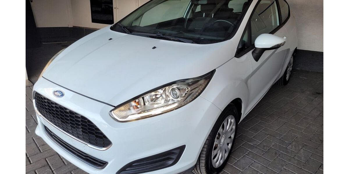 Ford Fiesta 133.721 km 4.950 &euro; Berlin 12277