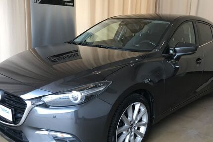 Mazda 3 124.983 km 13.000 &euro; Berlin 13088