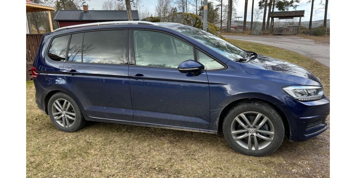 VW Touran 60.000 km 22.999 &euro; Teltow 14513