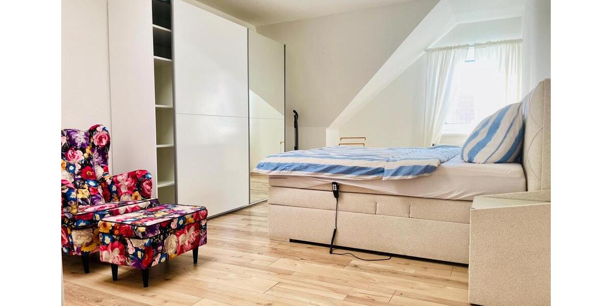 Dachgeschoßwohnung Berlin Reinickendorf - 3 Zimmer, 80 m&sup2;, 359.000&euro; | Angebot:26660621