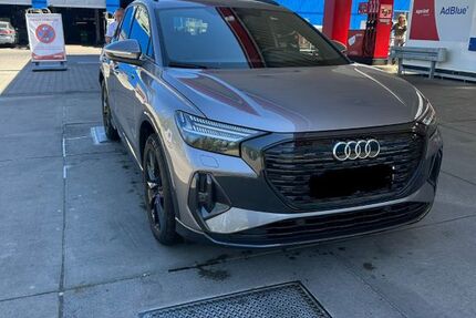 Audi Q4 e-tron 17.000 km 22.900 &euro; Berlin 12107