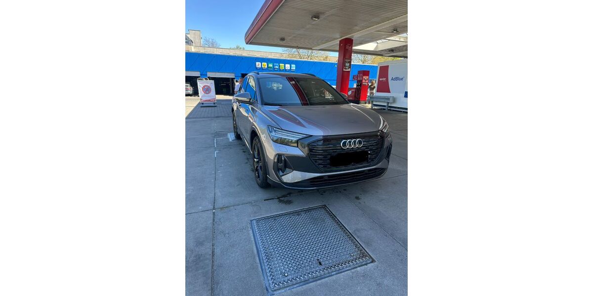 Audi Q4 e-tron 17.000 km 22.900 &euro; Berlin 12107