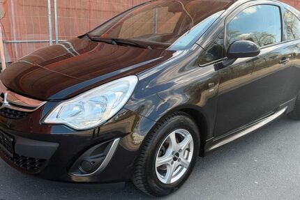 Opel Corsa 122.000 km 1.999 &euro; Berlin 12057