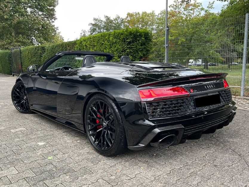 Audi R8 42.000 km 125.900 € Berlin 13585