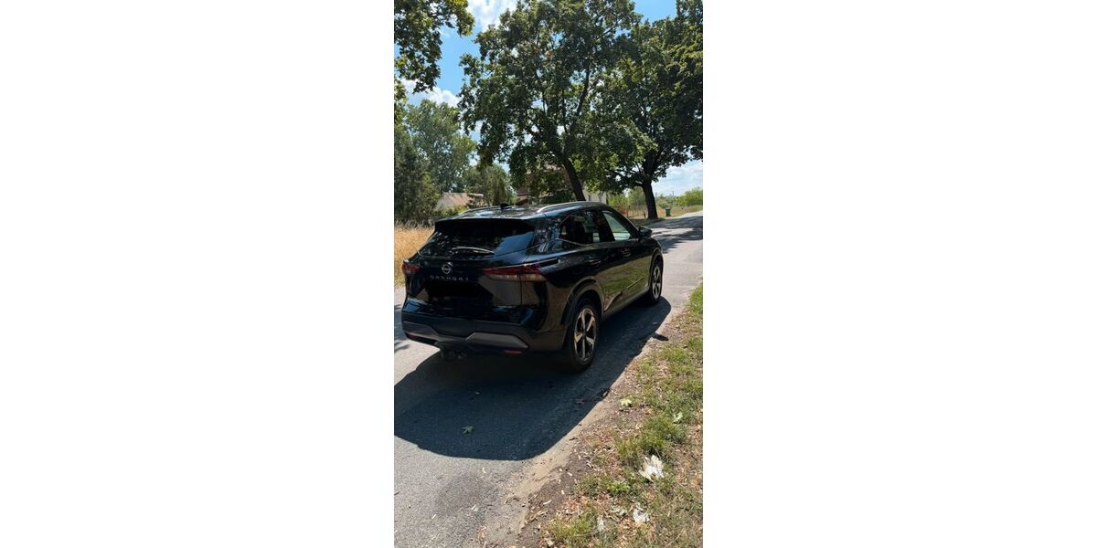 Nissan Qashqai 142.000 km 15.800 &euro; Mittenwalde 15749