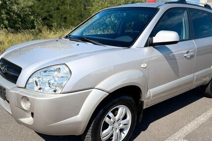 Hyundai TUCSON 177.000 km 2.999 &euro; Berlin 12057