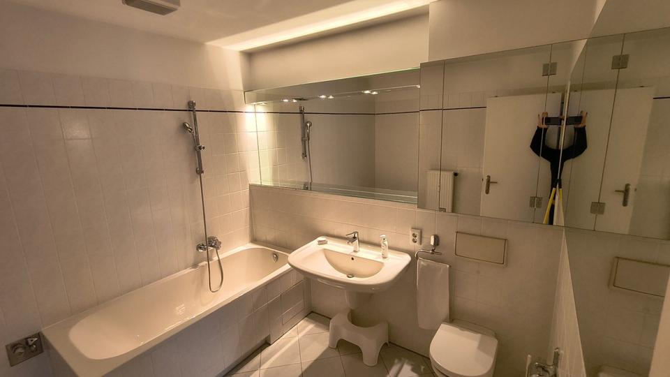 Dachgeschoßwohnung Berlin Steglitz-Zehlendorf - 2 Zimmer, 90 m&sup2;, 1.311&euro; | Angebot:26431019