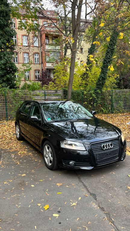 Audi A3 189.222 km 5.200 € Berlin 10559