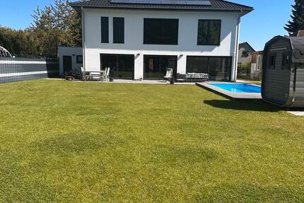 Haus Brieselang - 7 Zimmer, 248 m&sup2;, 1.500.000&euro; | Angebot:26577976