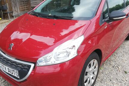 Peugeot 208 21.950 km 5.870 € Berlin - Französische Buchholz 13127