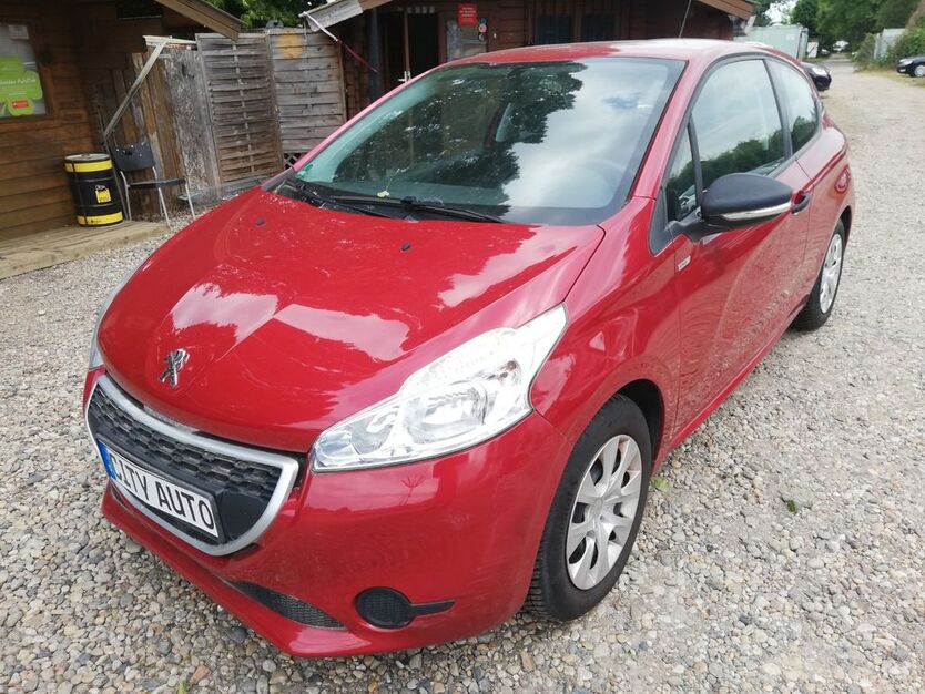 Peugeot 208 21.950 km 5.870 € Berlin - Französische Buchholz 13127