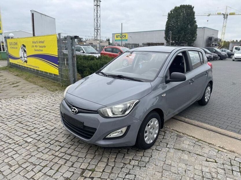 i20